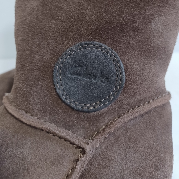 Clarks  Toddler Girls Brown boots suede leather size 8F  side zipper - Picture 3 of 8
